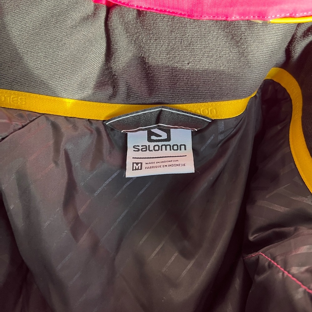 Salomon Ski coat size Medium! - Picture 4 of 4